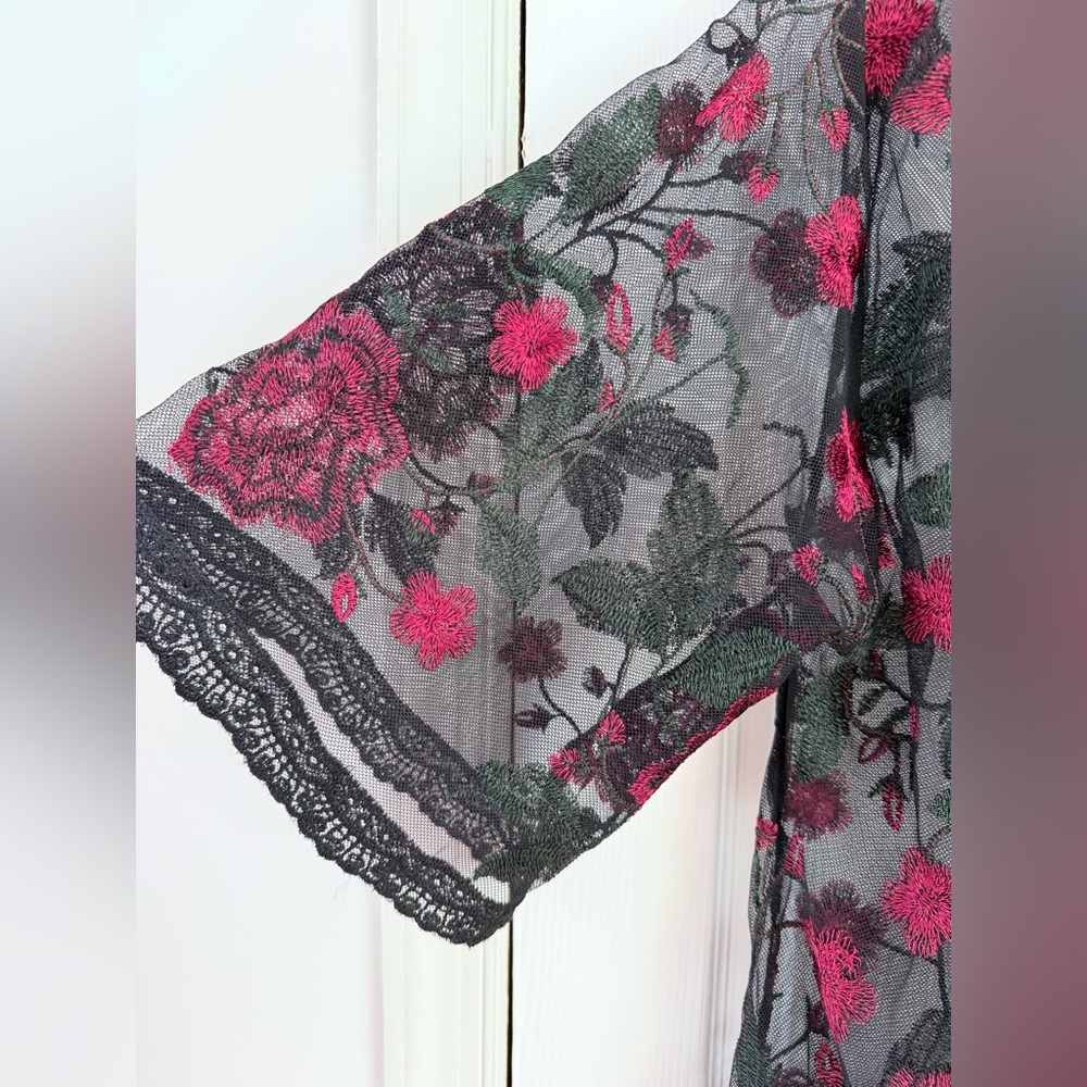 Lularoe Chloe Kimono - Picture 4 of 6